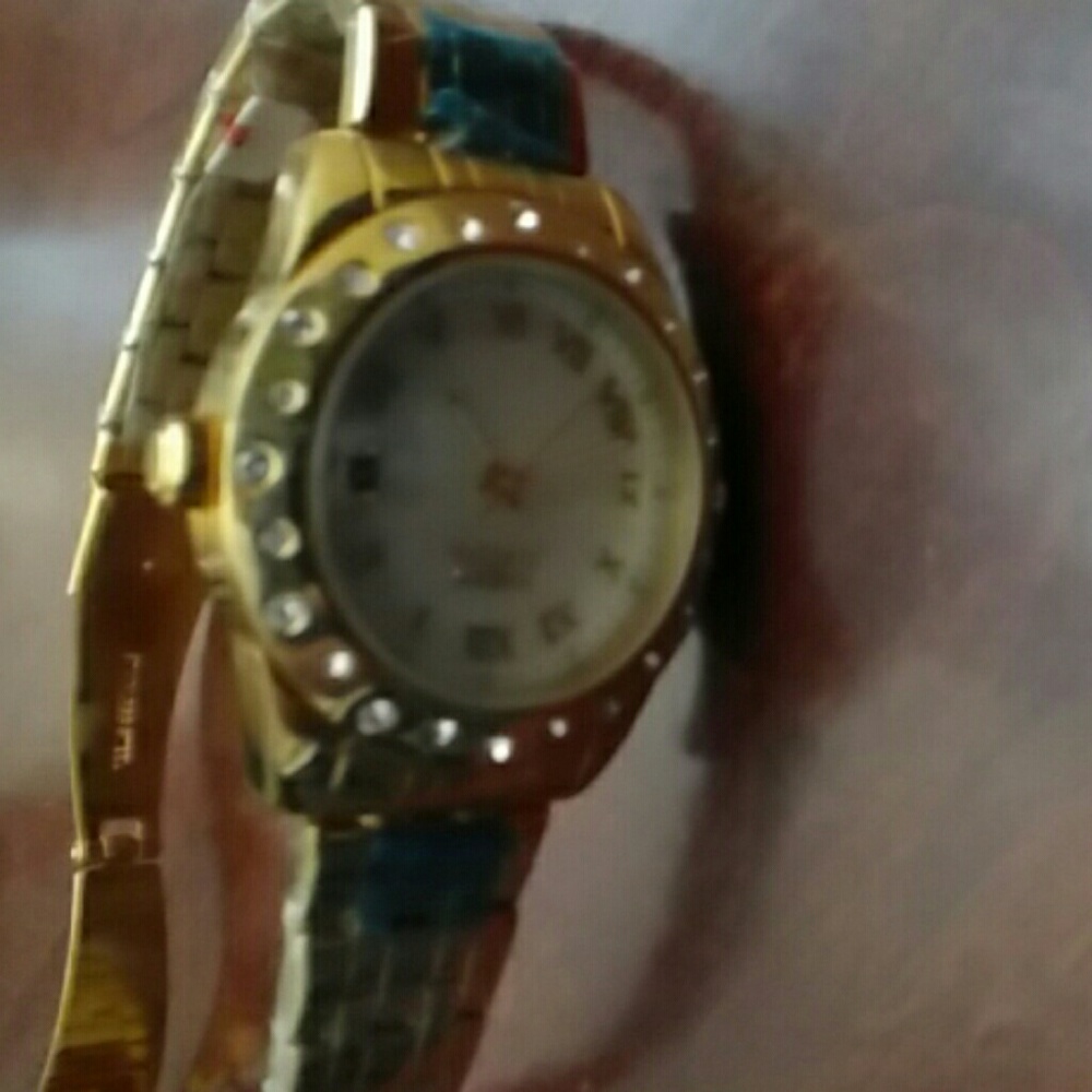 Watch - Picture 4 of 4